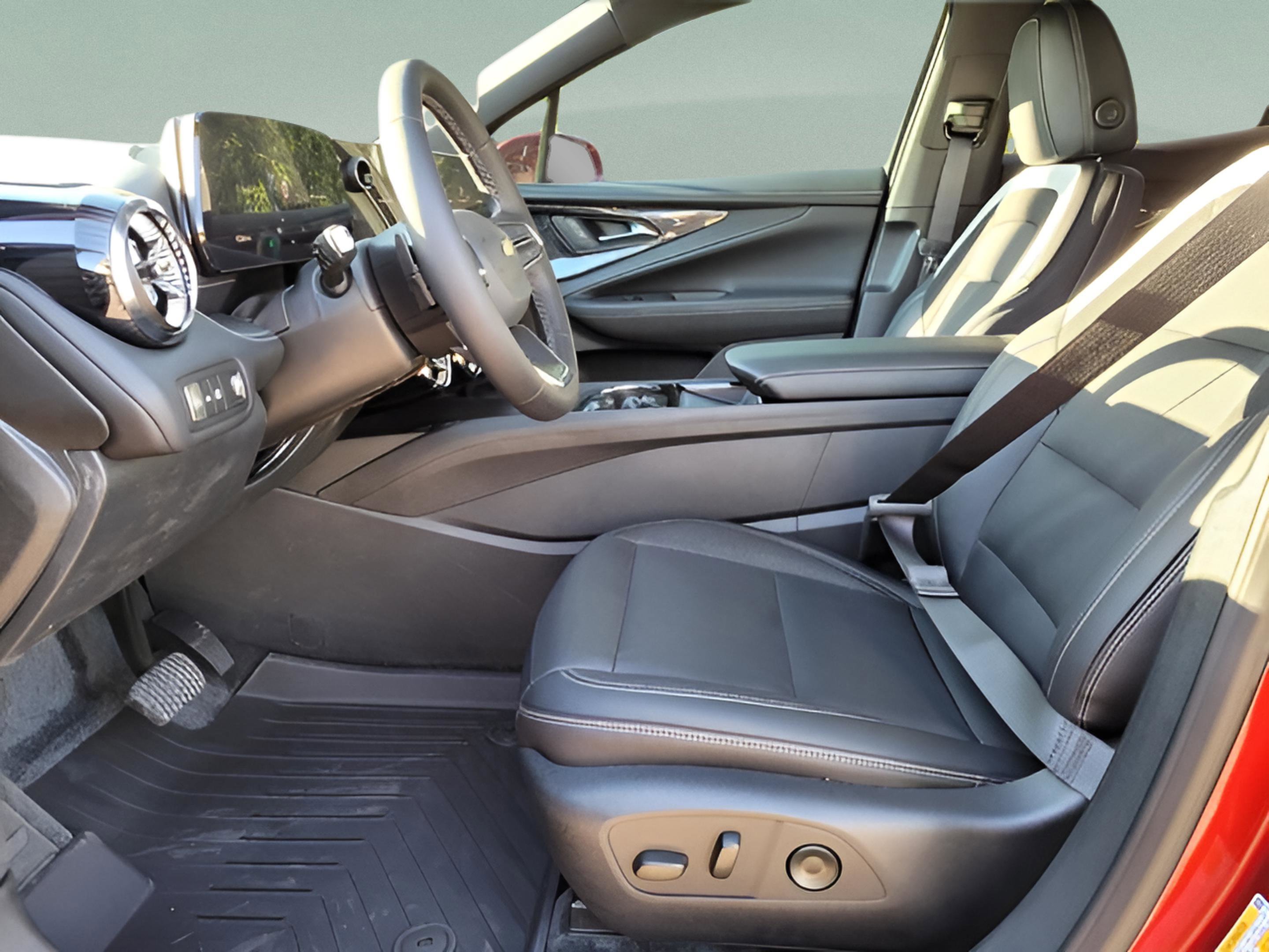 New 2026 Chevrolet Blazer EV LT AWD/4WD image 19