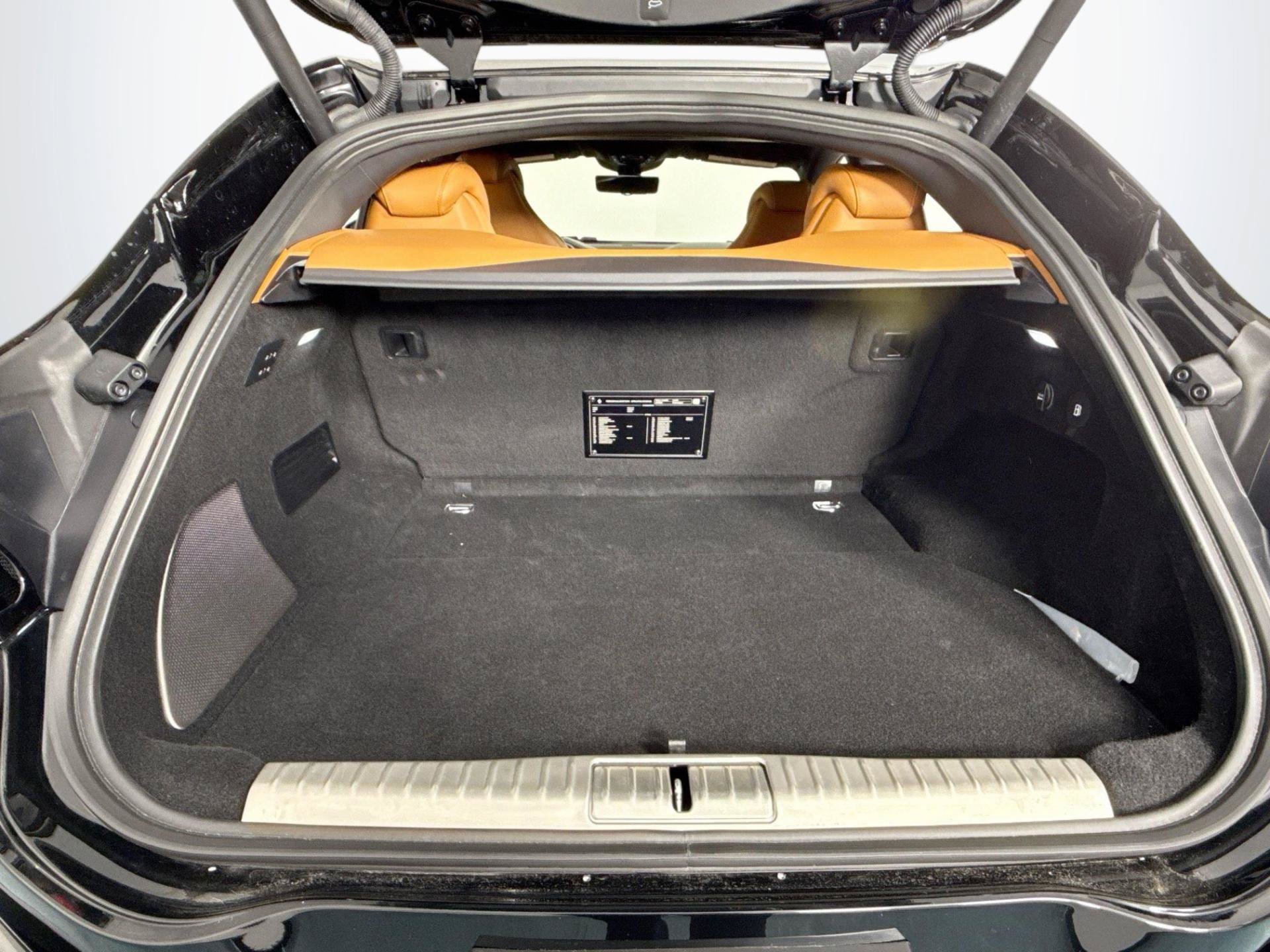 Used 2026 Ferrari Purosangue AWD/4WD image 28