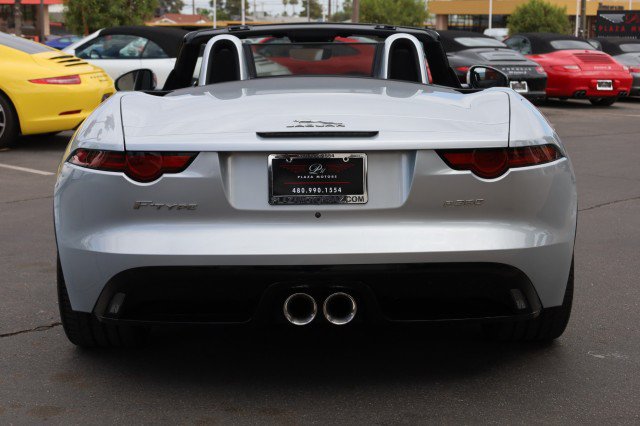 Used 2019 Jaguar F-TYPE R-Dynamic RWD image 14