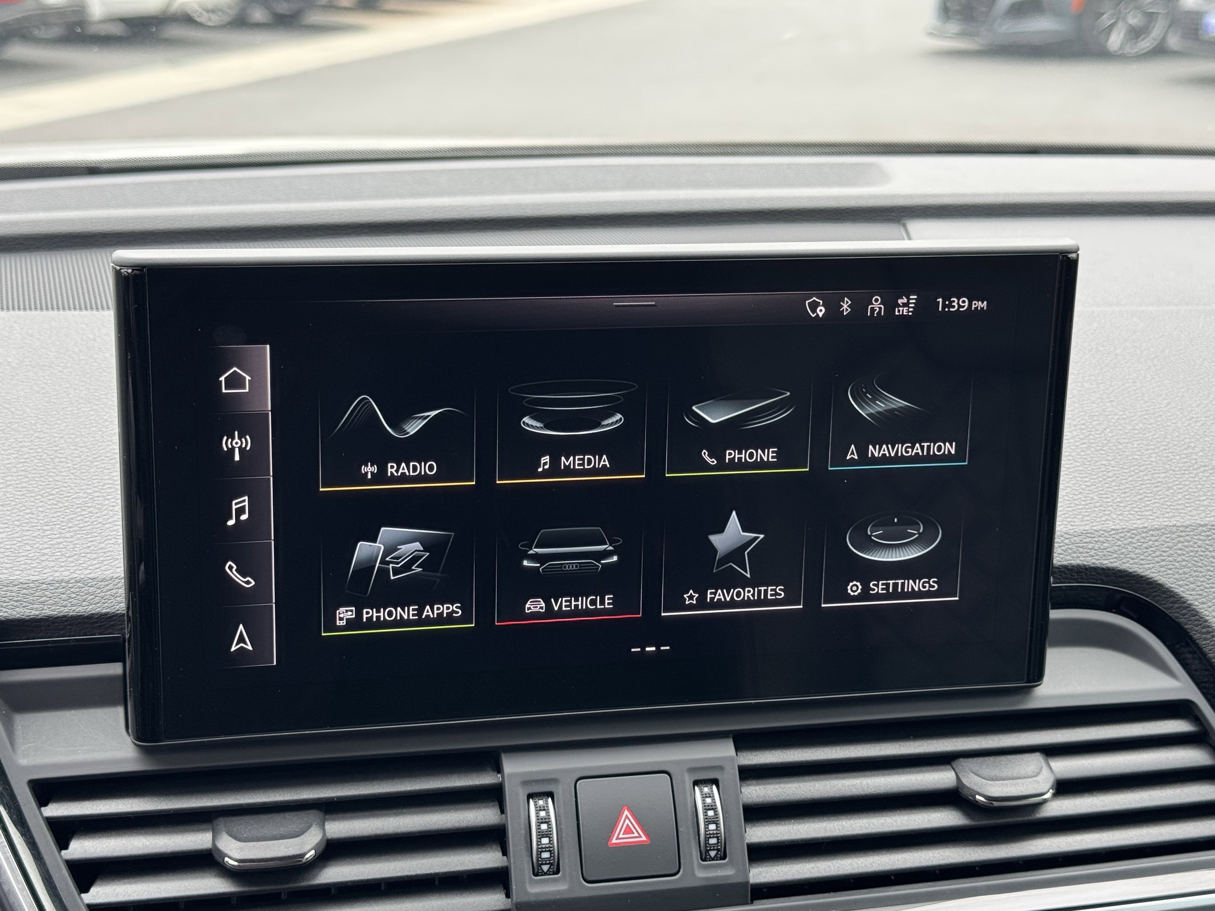 Used 2024 Audi SQ5 Premium Plus w/ Premium Plus Package image 25