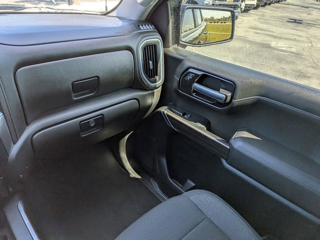 Used 2021 Chevrolet Silverado 1500 RST image 18
