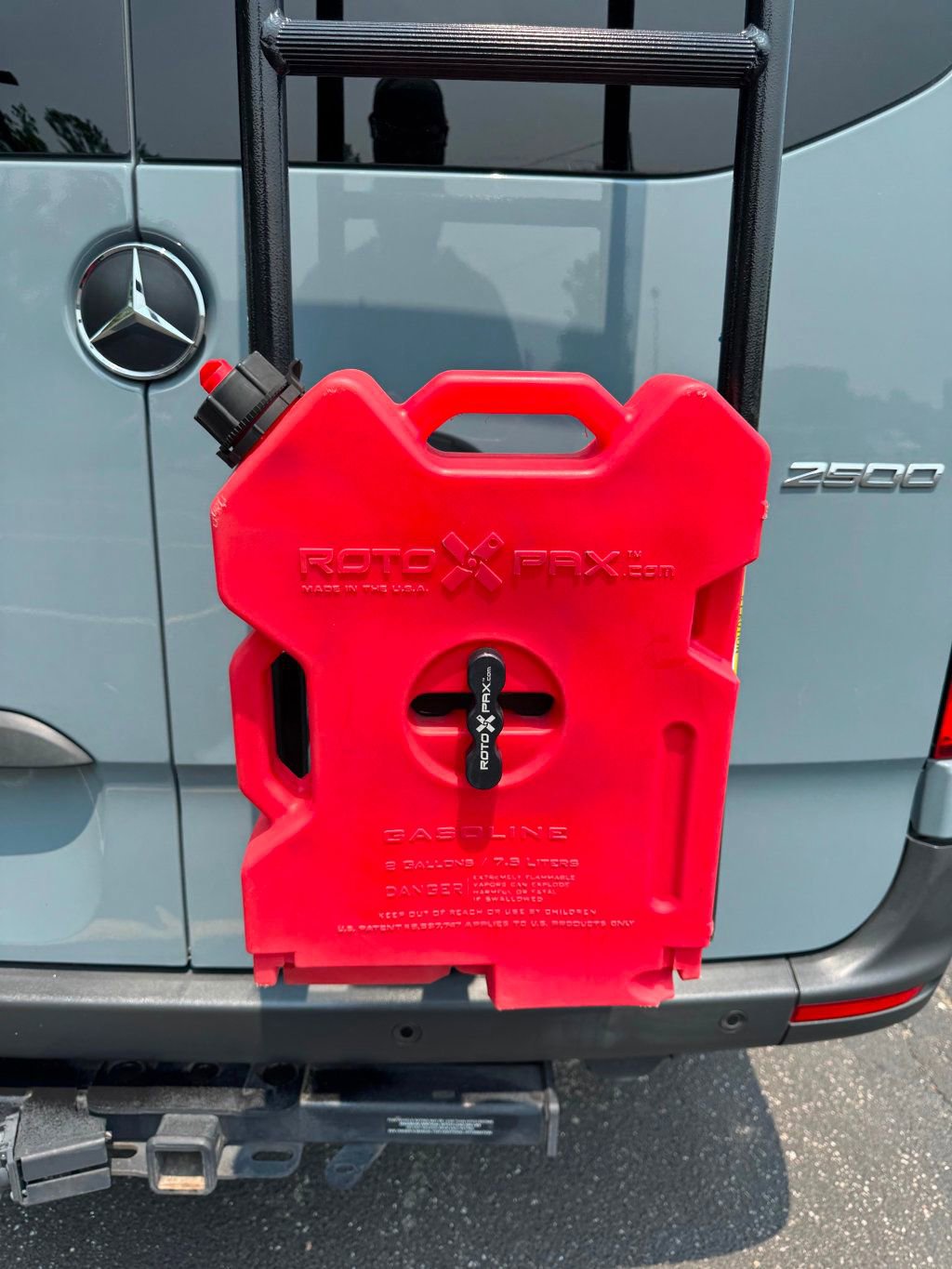 Used 2021 Mercedes-Benz Sprinter 2500 image 32