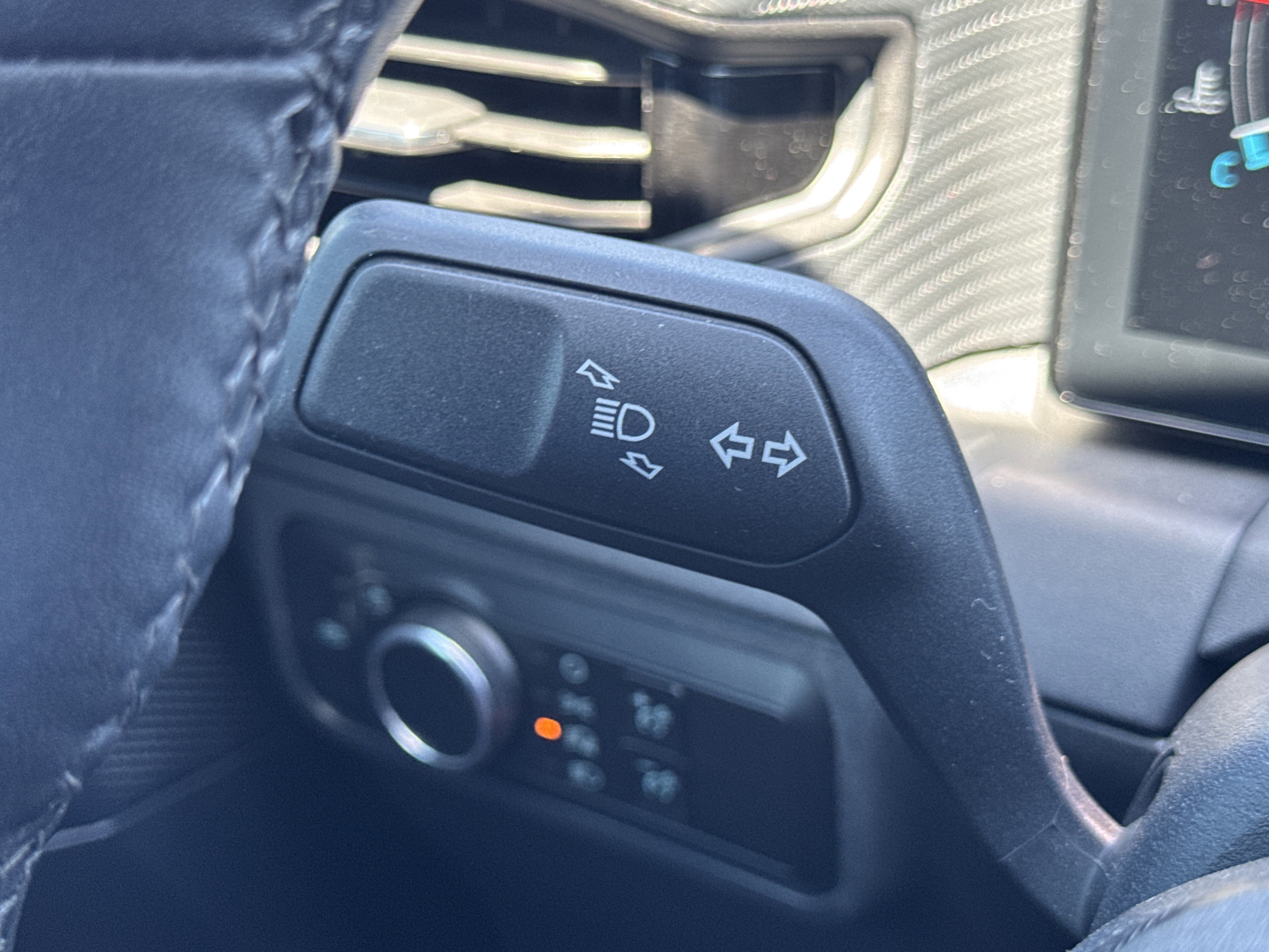 Used 2024 Ford Mustang EcoBoost image 15