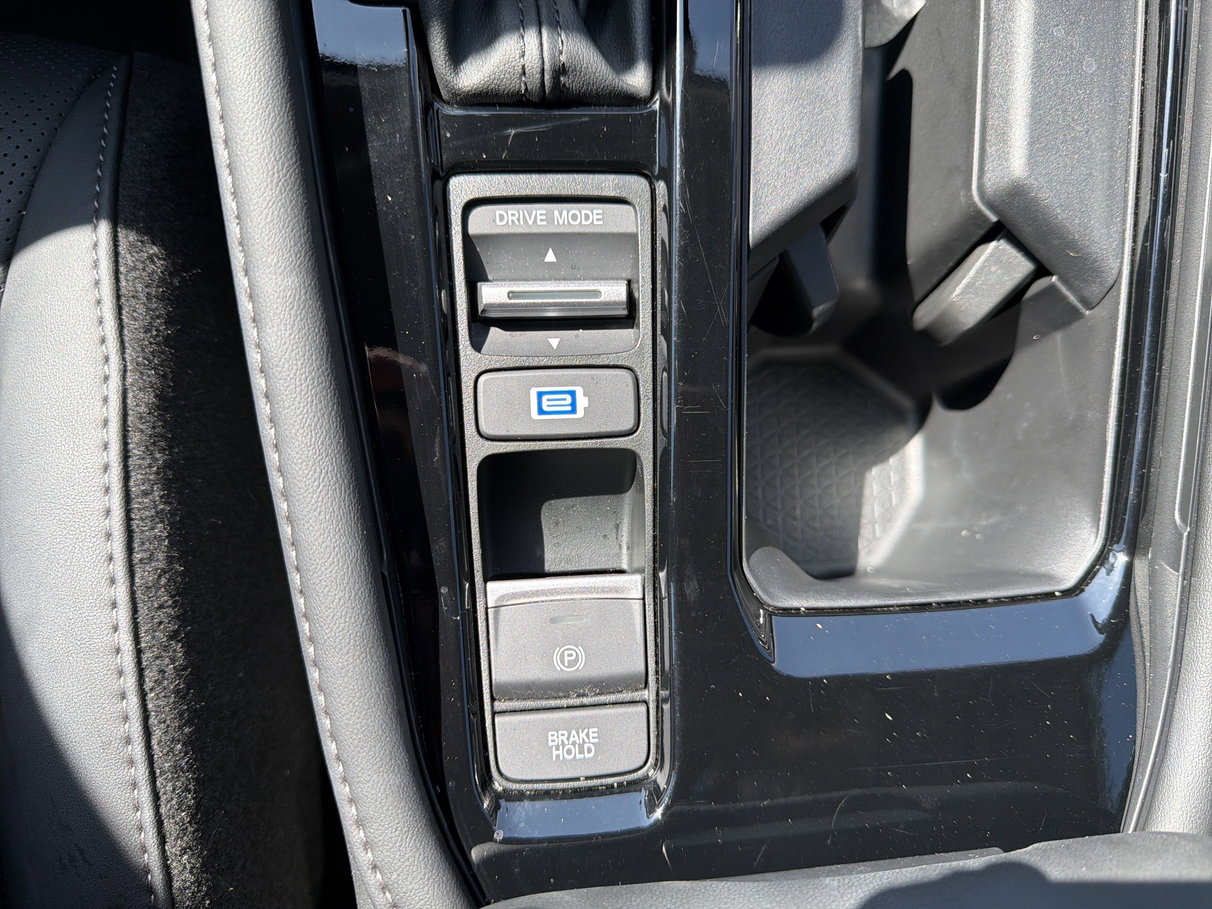 Certified 2025 Honda Accord Touring image 38