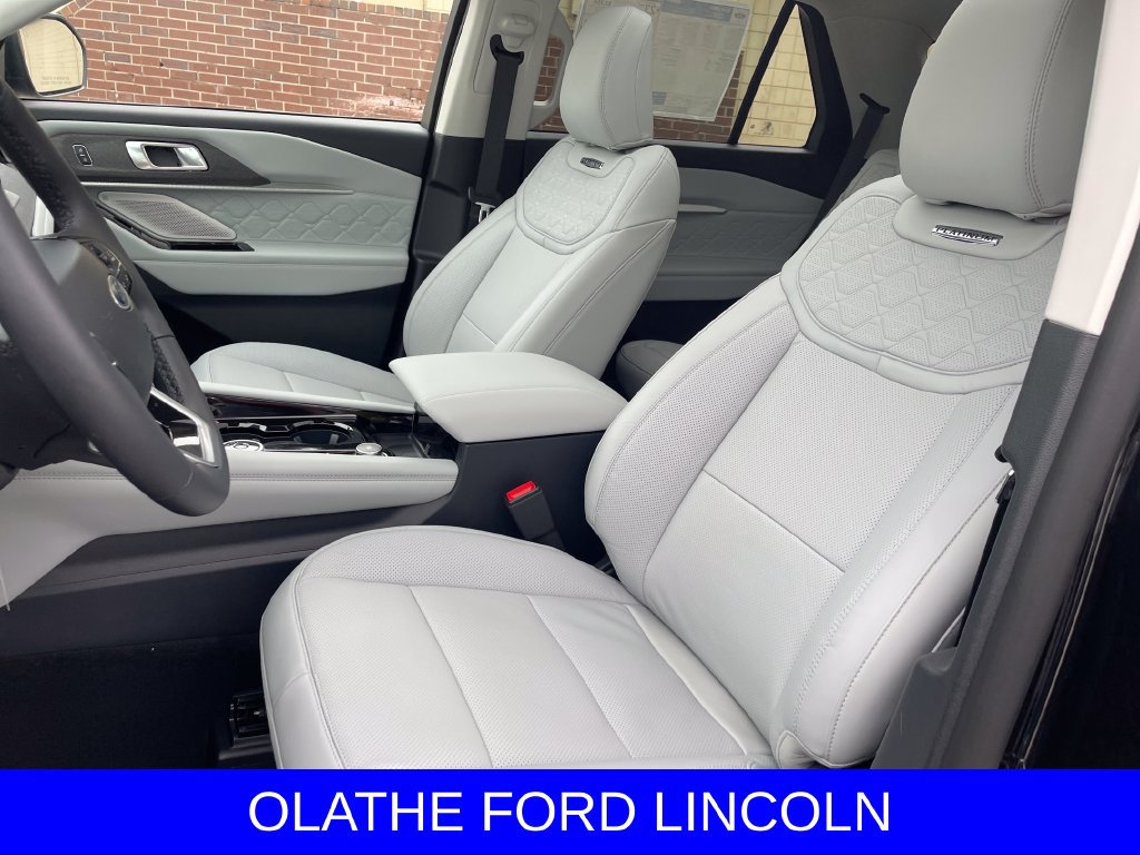 New 2026 Ford Explorer Platinum w/ LUX Leather Package AWD/4WD image 9