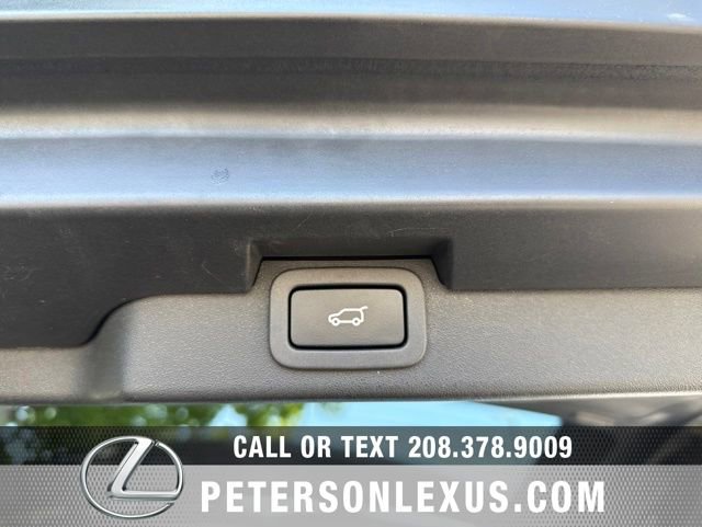 Used 2020 Land Rover Discovery Landmark AWD/4WD image 24