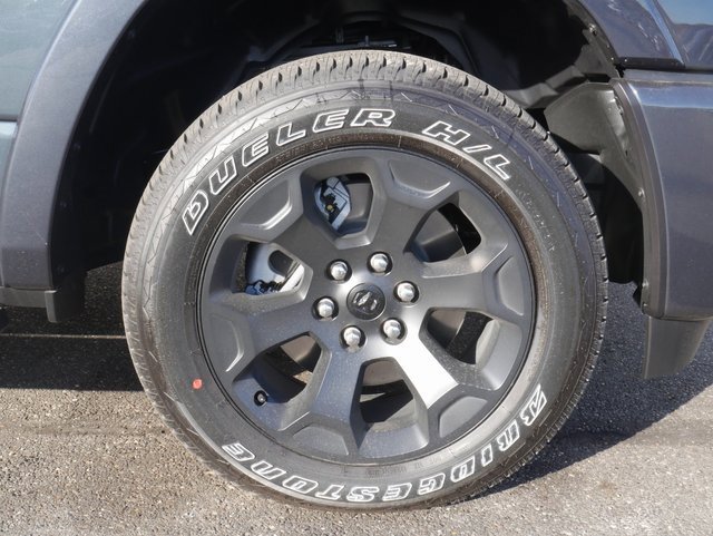 New 2026 RAM 1500 4x4 Crew Cab image 14