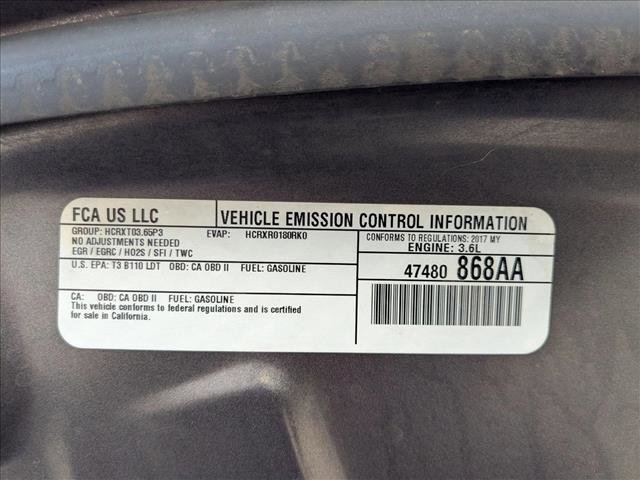 Used 2017 Jeep Grand Cherokee Overland w/ Jeep Active Safety Group image 26