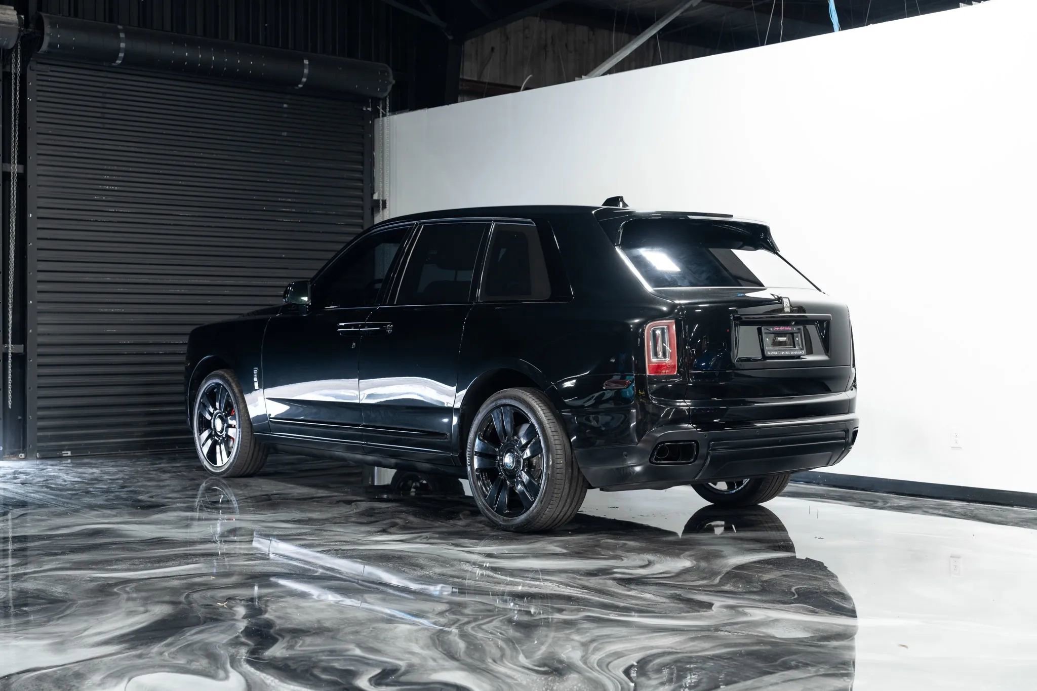 Used 2019 Rolls-Royce Cullinan image 14