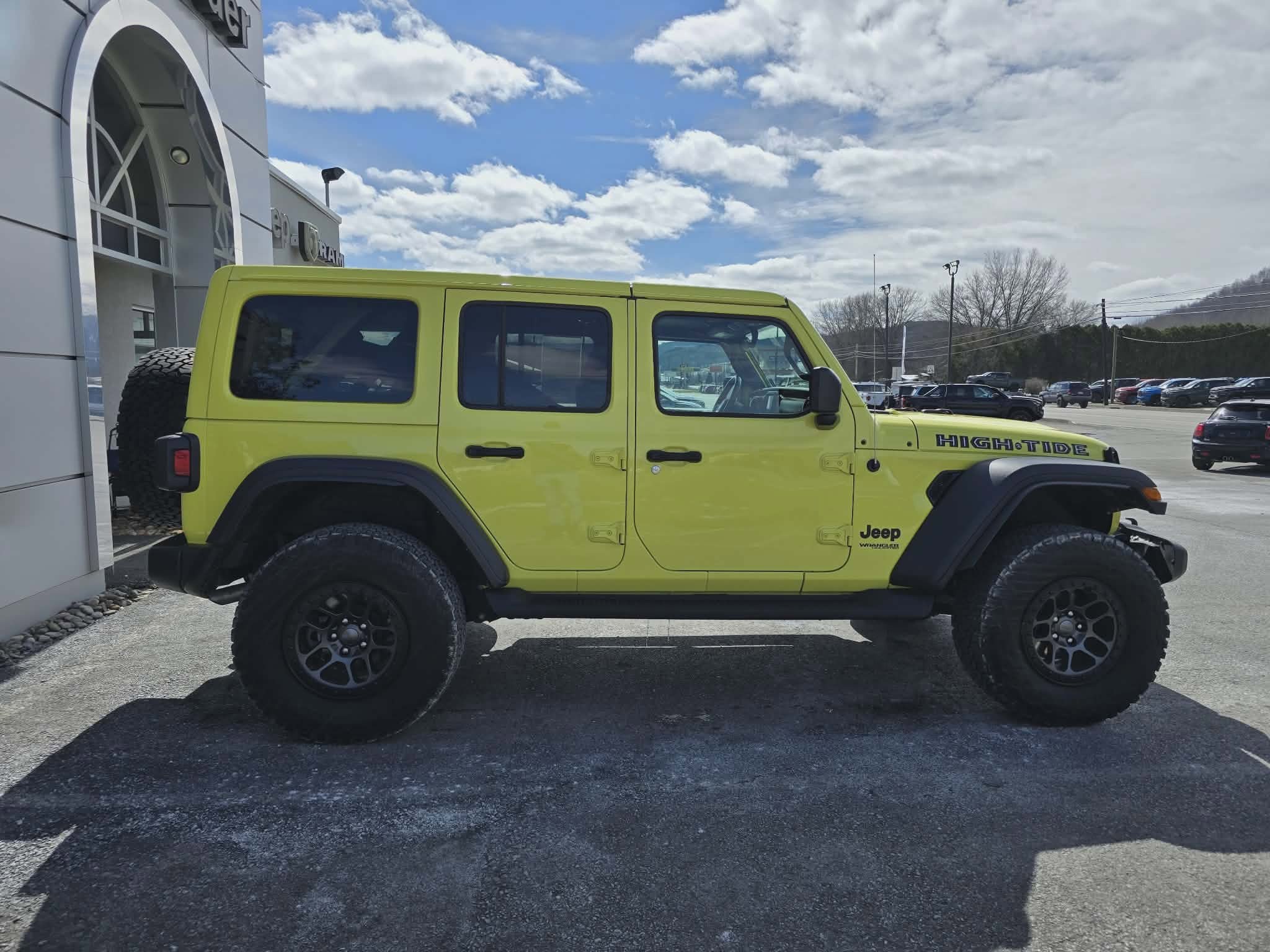 Used 2022 Jeep Wrangler Unlimited Sport video 2