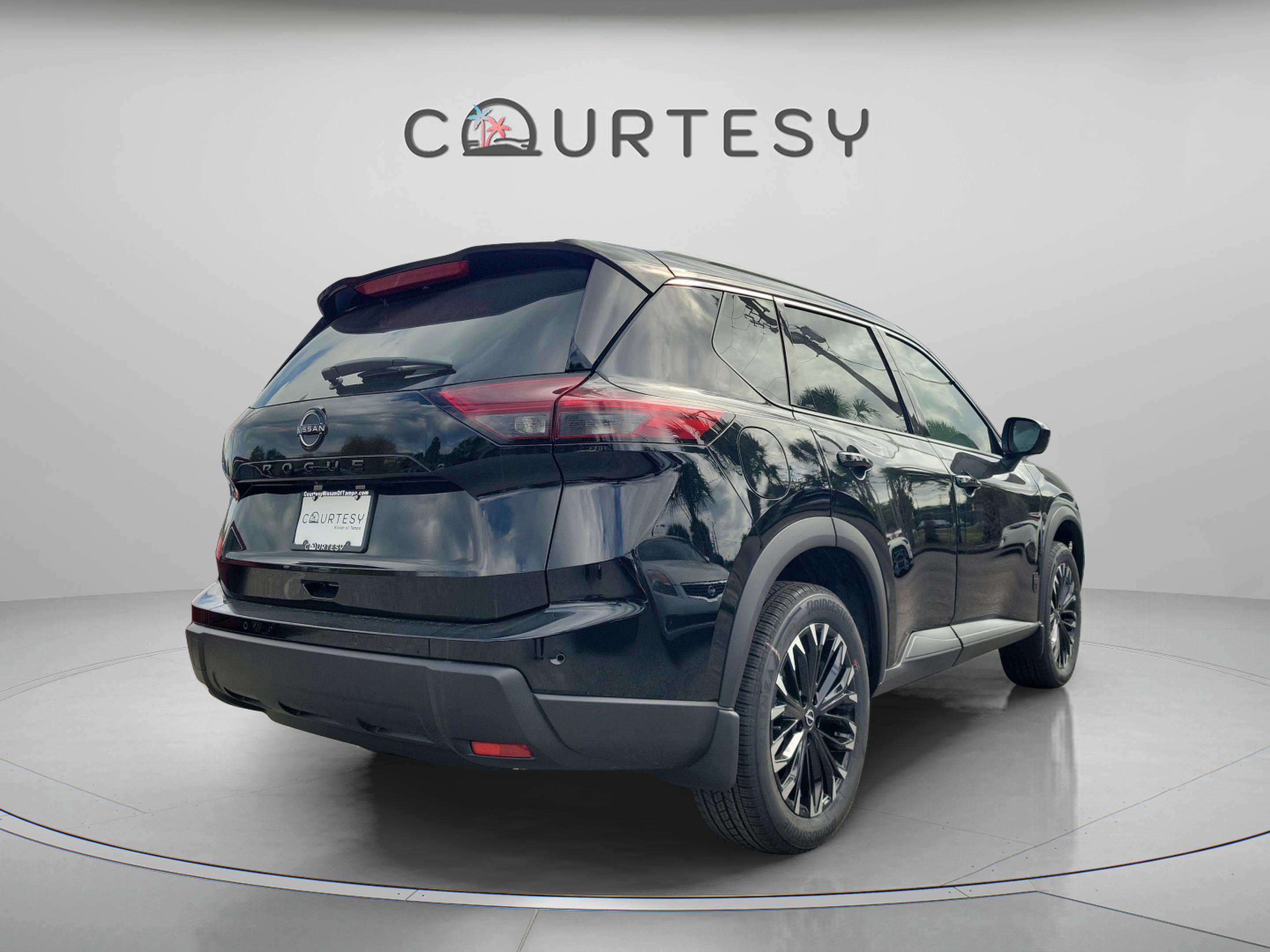 New 2026 Nissan Rogue SV FWD image 5