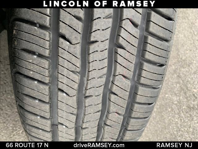 Used 2021 Lincoln Corsair AWD w/ Equipment Group 101A image 26