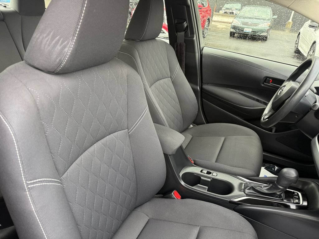 Used 2023 Toyota Corolla LE w/ LE Convenience Package FWD image 18