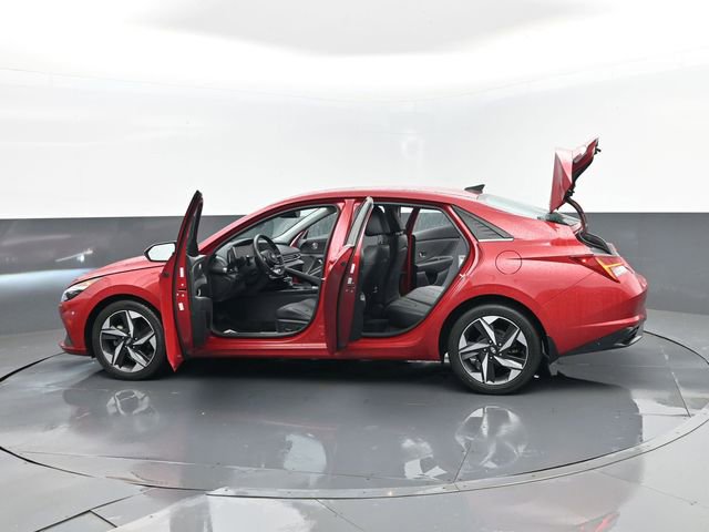 Used 2023 Hyundai Elantra Limited image 32