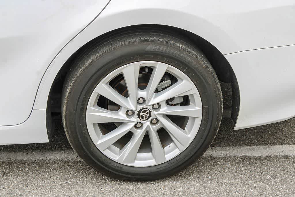 Used 2022 Toyota Camry LE FWD image 6