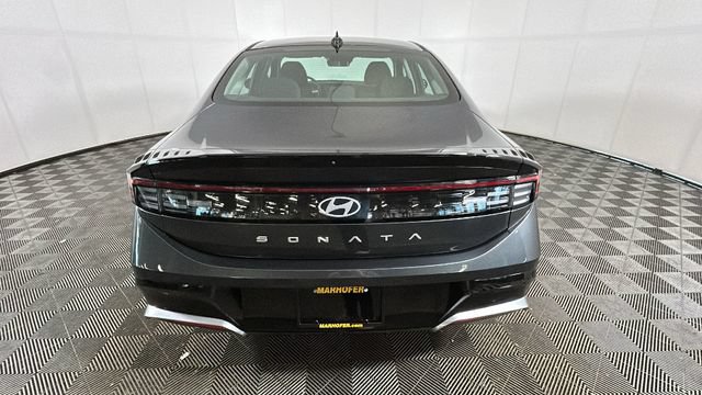 Used 2026 Hyundai Sonata SEL FWD image 3