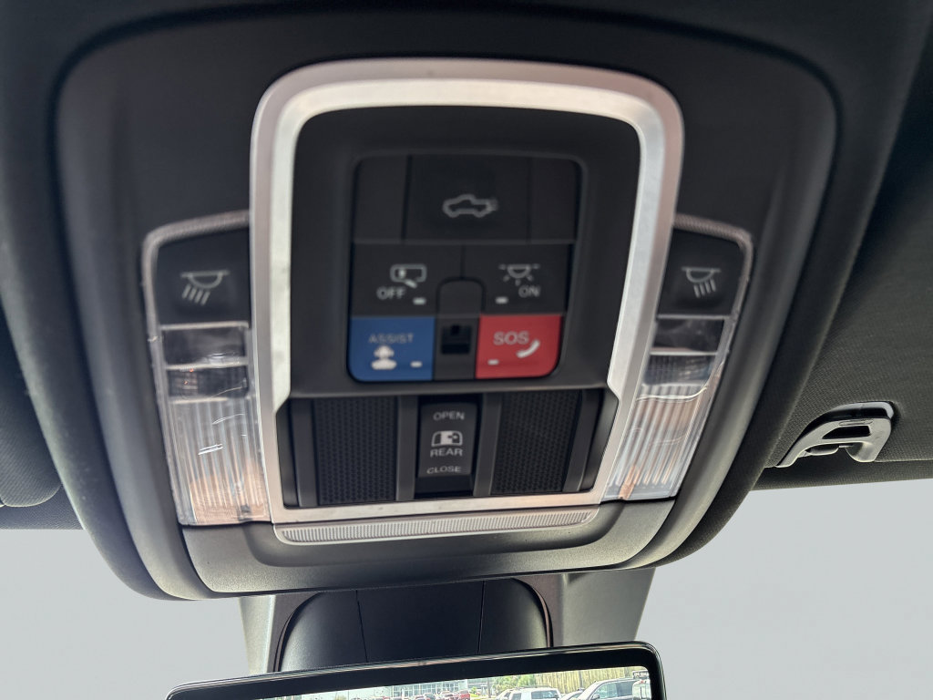 Used 2022 RAM 1500 Limited AWD/4WD image 23