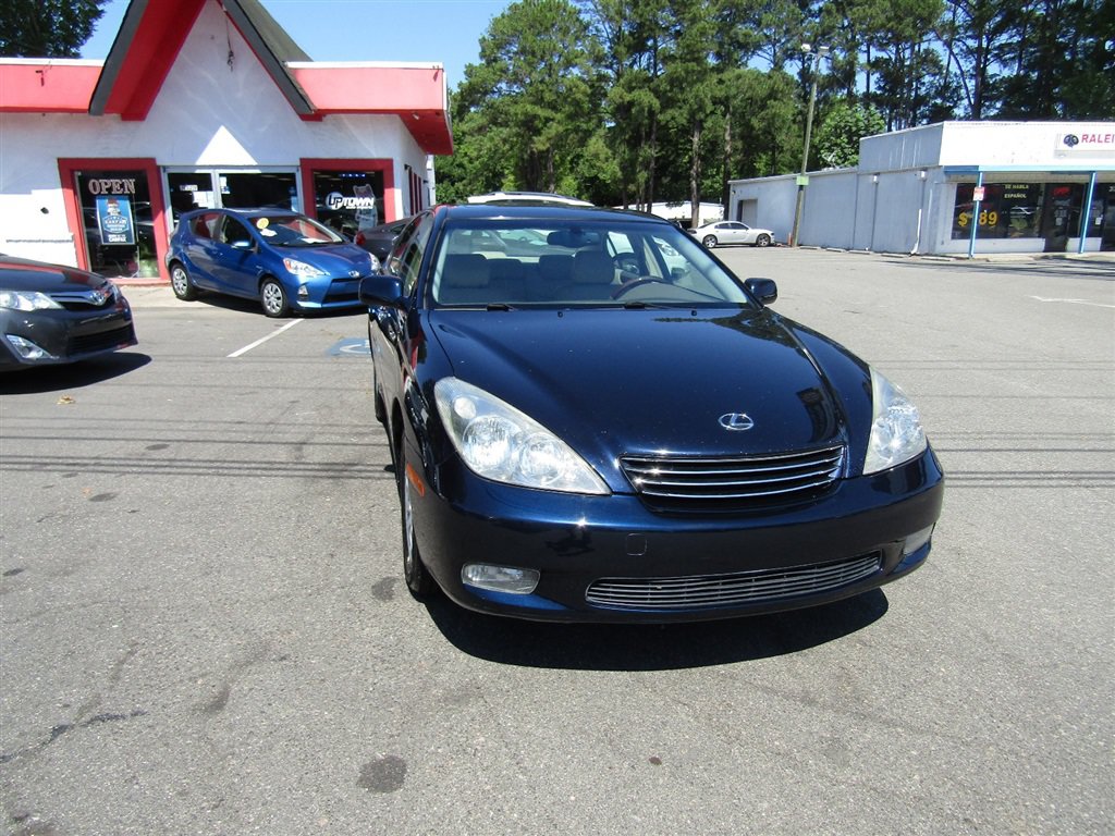 Used 2004 Lexus ES 330 FWD image 10