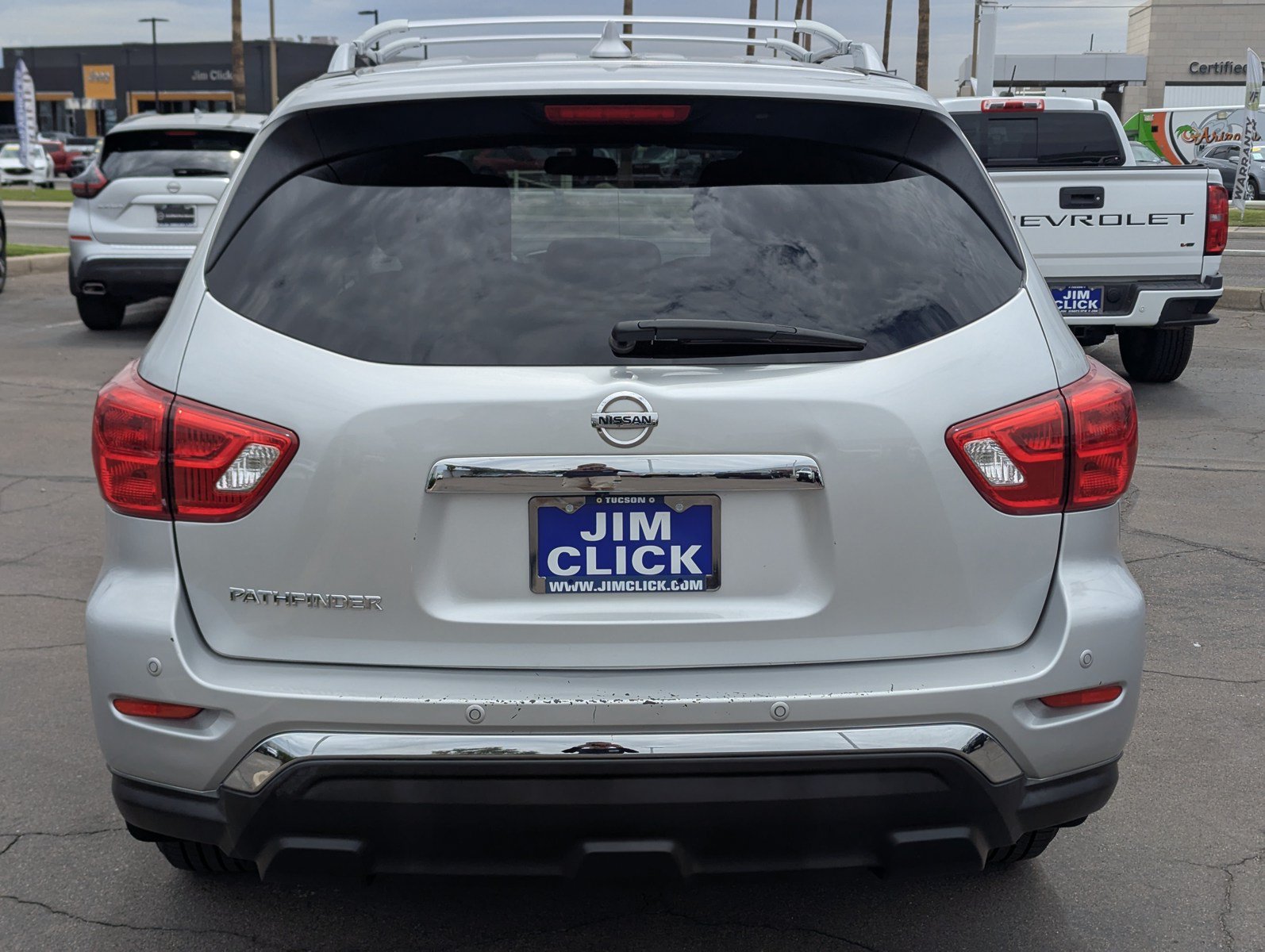 Used 2020 Nissan Pathfinder S FWD image 3