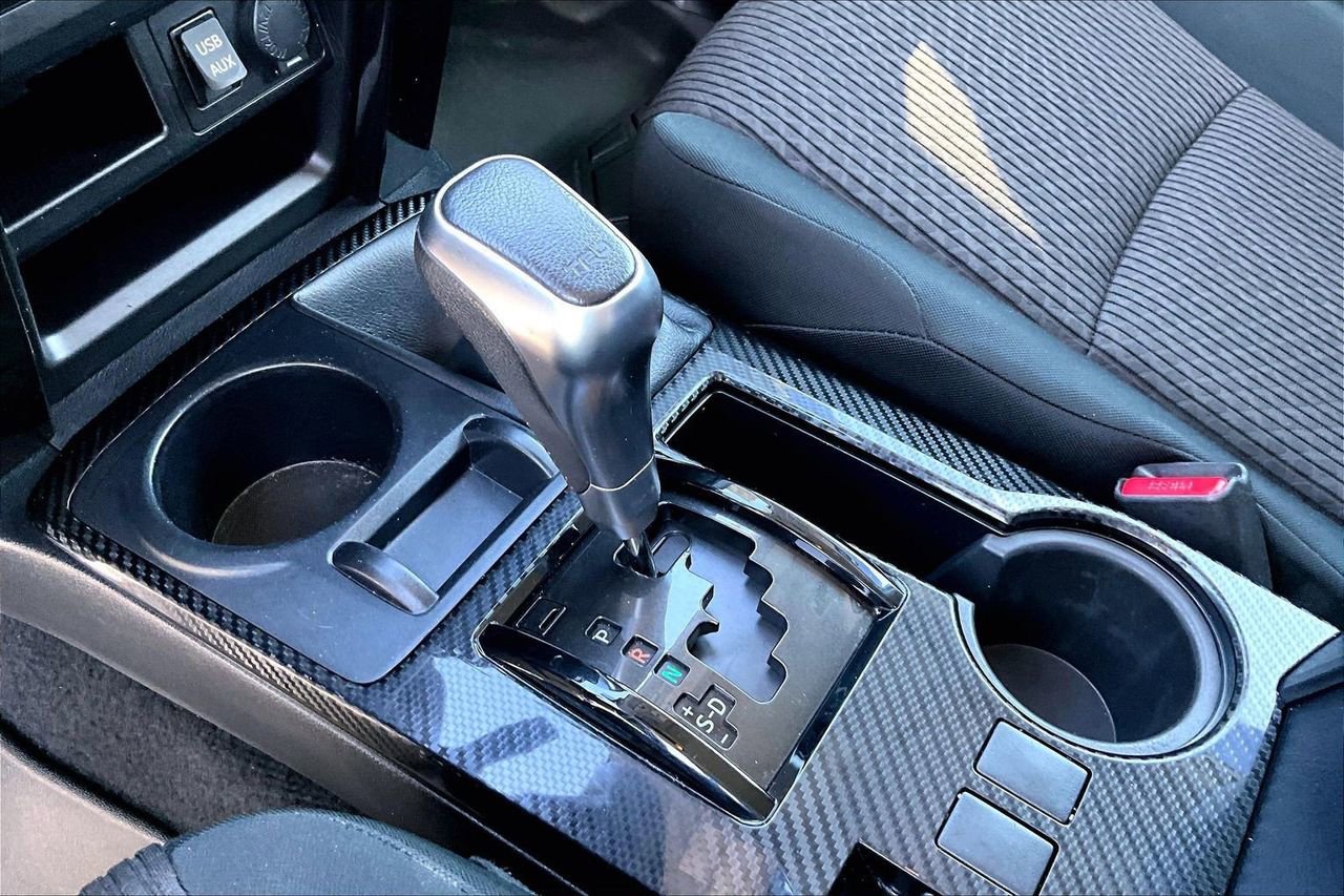 Used 2018 Toyota 4Runner TRD Off-Road image 29