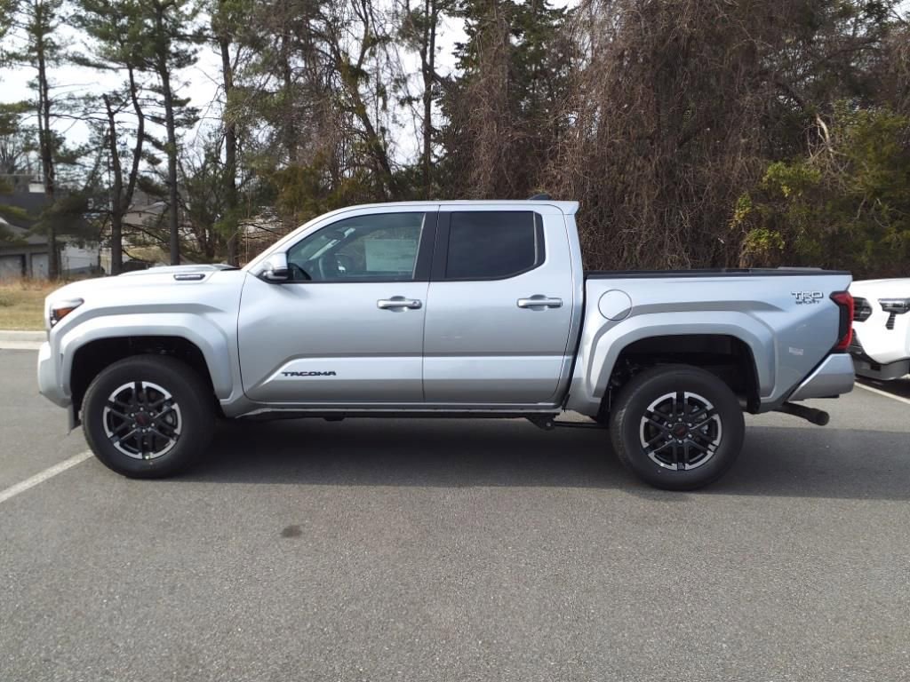 New 2025 Toyota Tacoma TRD Sport image 6