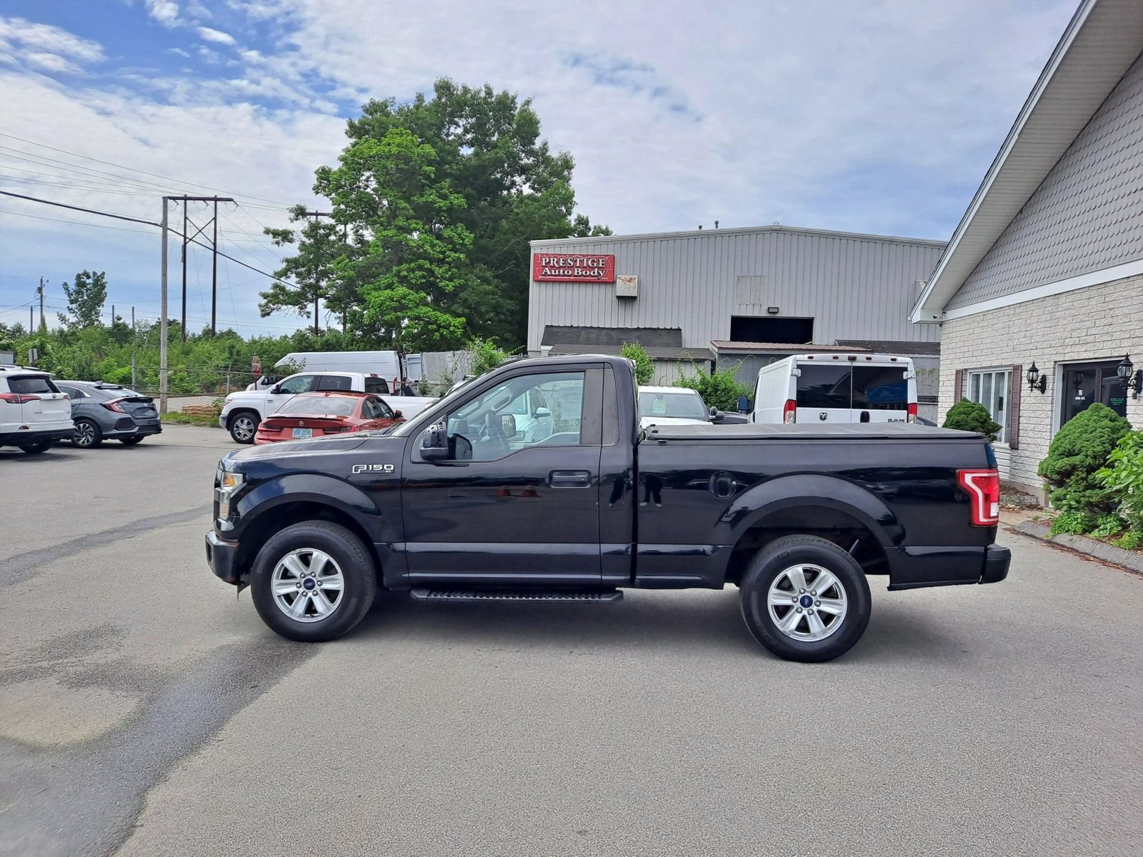 Used 2016 Ford F150 XL w/ Equipment Group 101A Mid RWD image 5