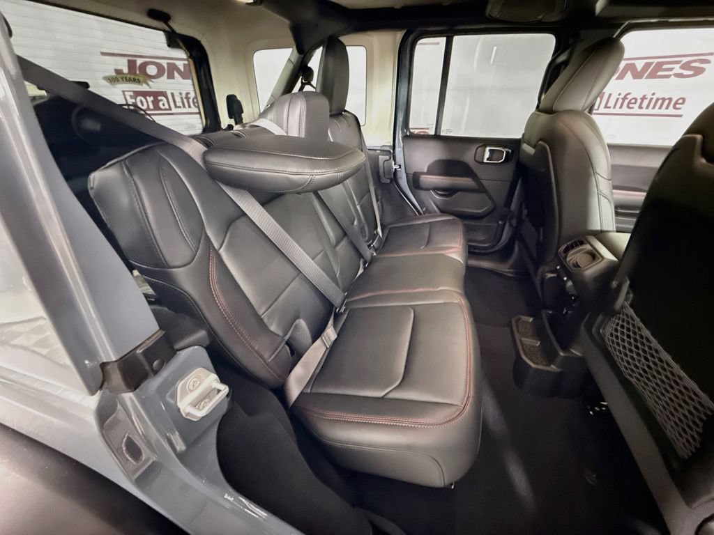 Certified 2026 Jeep Wrangler Unlimited Rubicon w/ Safety Group AWD/4WD image 30