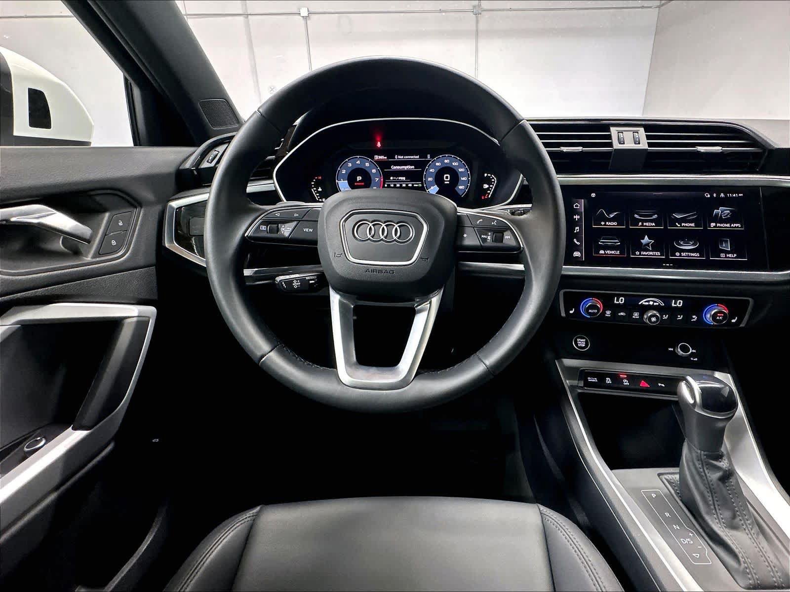 Certified 2025 Audi Q3 2.0T Premium AWD/4WD image 8