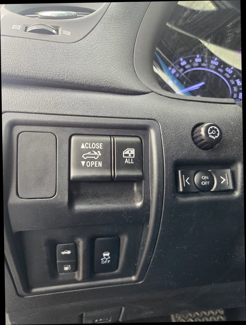 Used 2014 Lexus IS 250C image 25