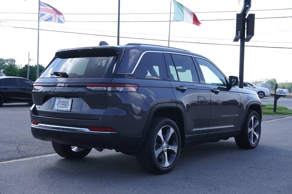 Used 2022 Jeep Grand Cherokee Limited 4xe w/ Luxury Tech Group II AWD/4WD image 7