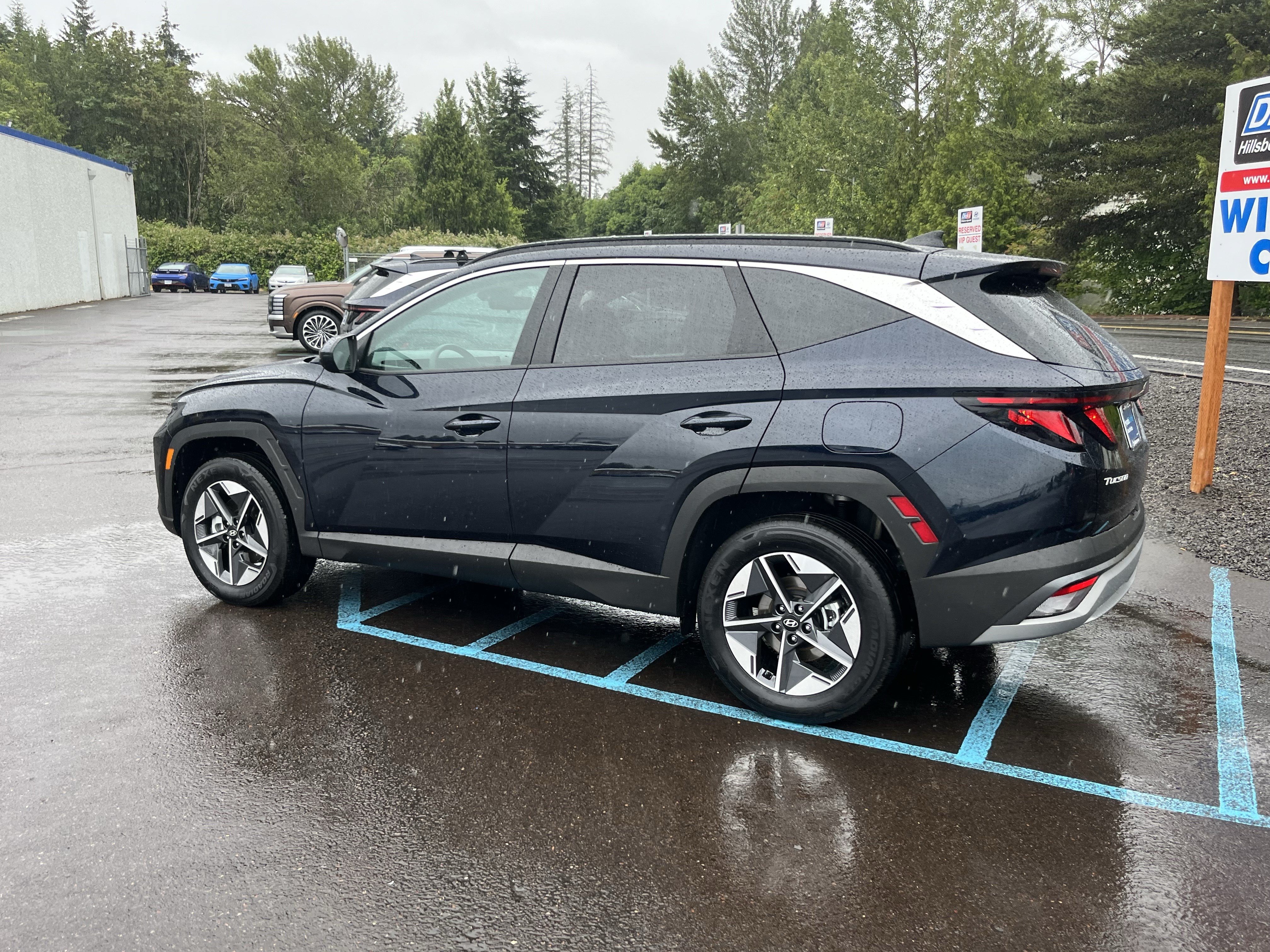 Certified 2025 Hyundai Tucson SEL AWD/4WD image 3