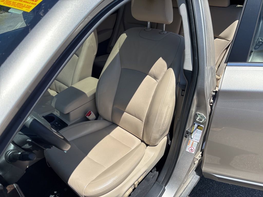 Used 2017 Subaru Outback 3.6R Limited AWD/4WD image 3
