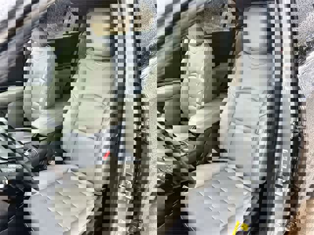 Used 2023 Cadillac XT4 Luxury w/ Cold Weather Package image 11