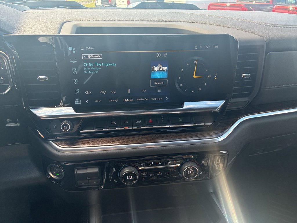 Used 2025 Chevrolet Silverado 1500 LT Trail Boss w/ Dark Appearance Package image 26