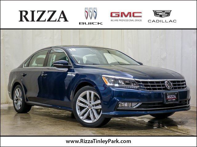 Used 2018 Volkswagen Passat 2.0T SE