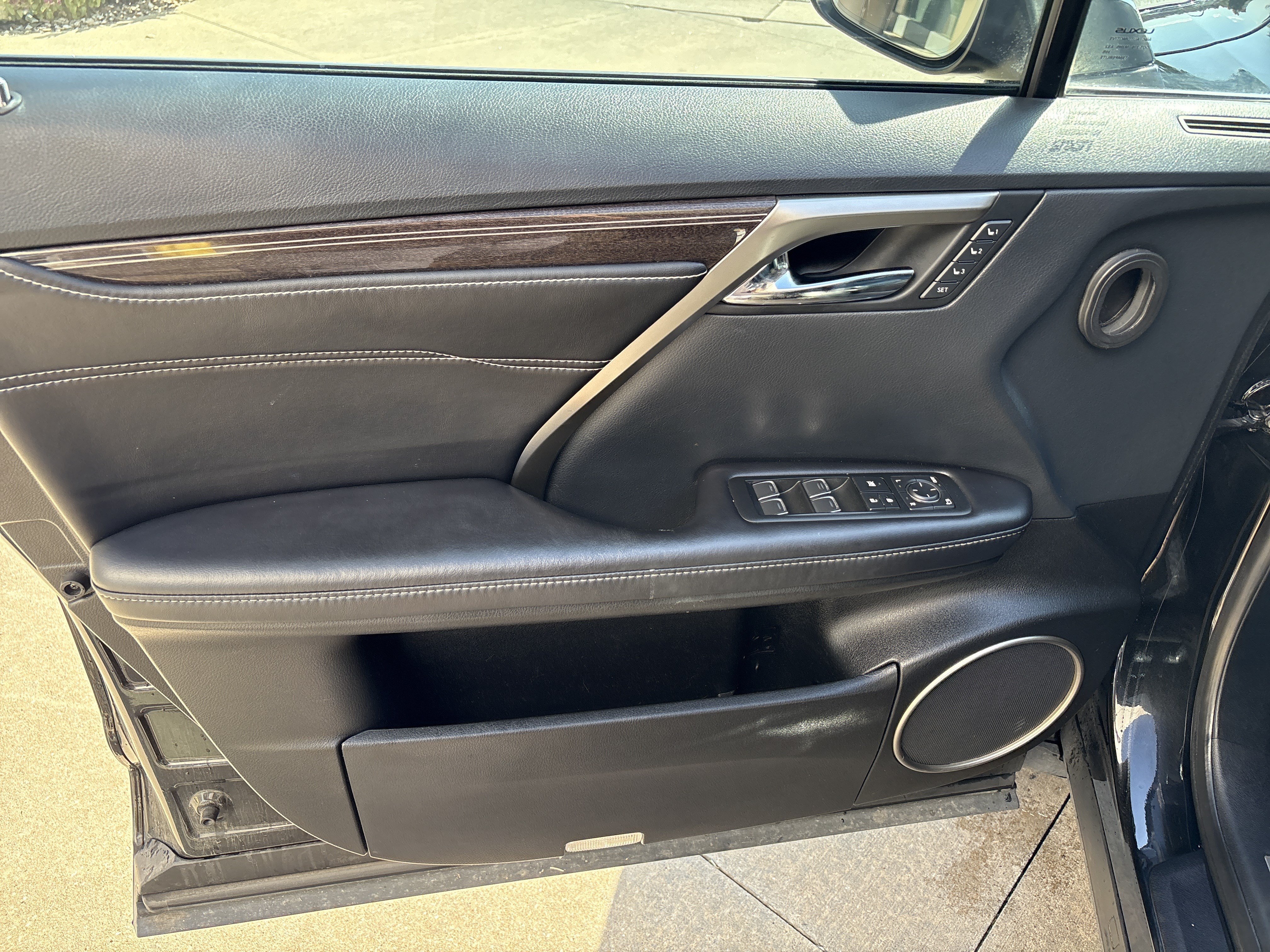 Used 2018 Lexus RX 350 AWD w/ Luxury Package image 32
