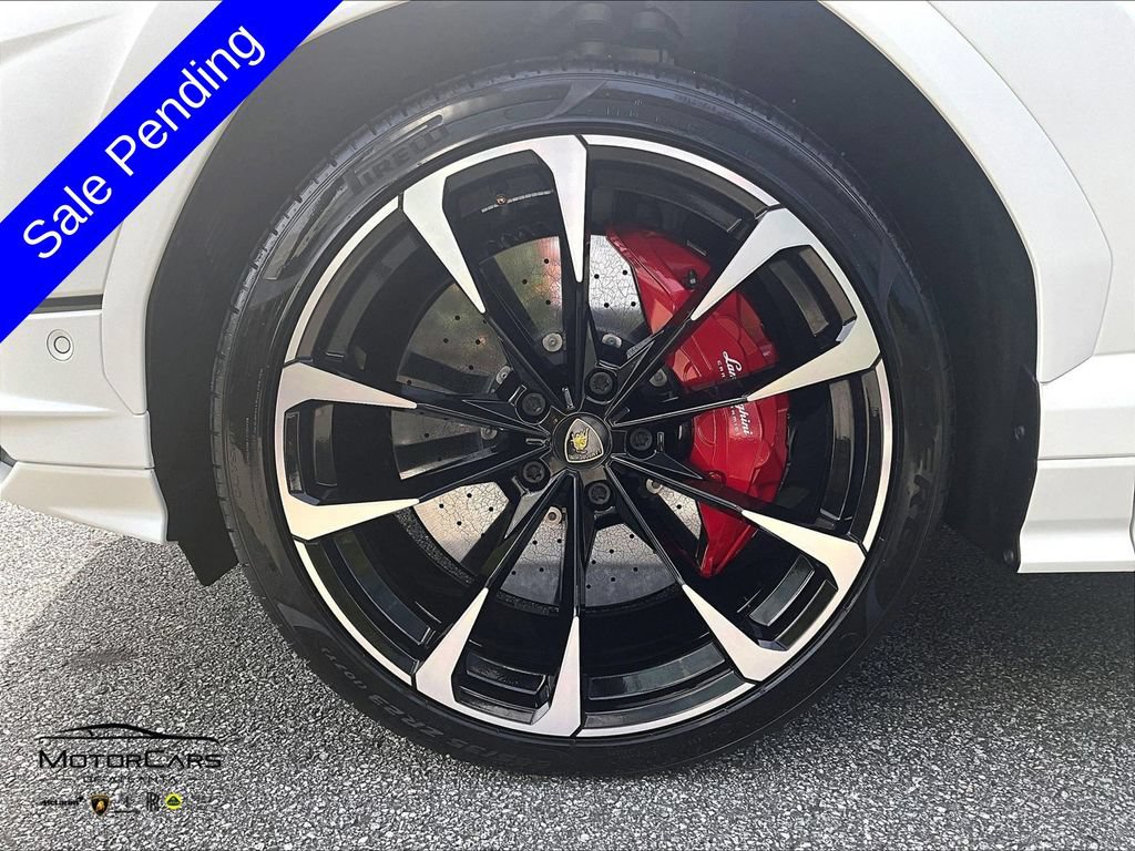 Used 2024 Lamborghini Urus S AWD/4WD image 9