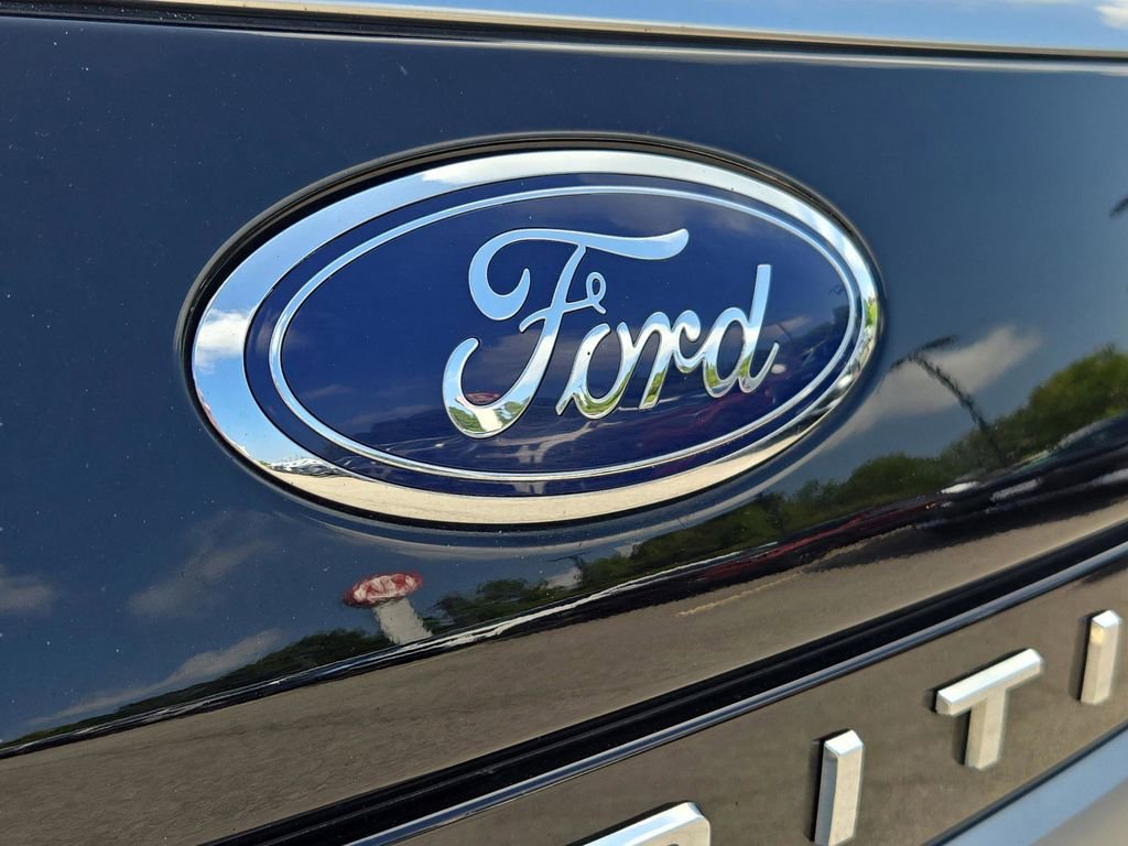 Used 2024 Ford Expedition XLT image 12