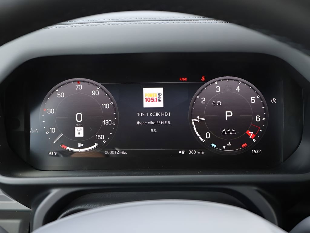 New 2026 Land Rover Defender 110 X-Dynamic SE image 28