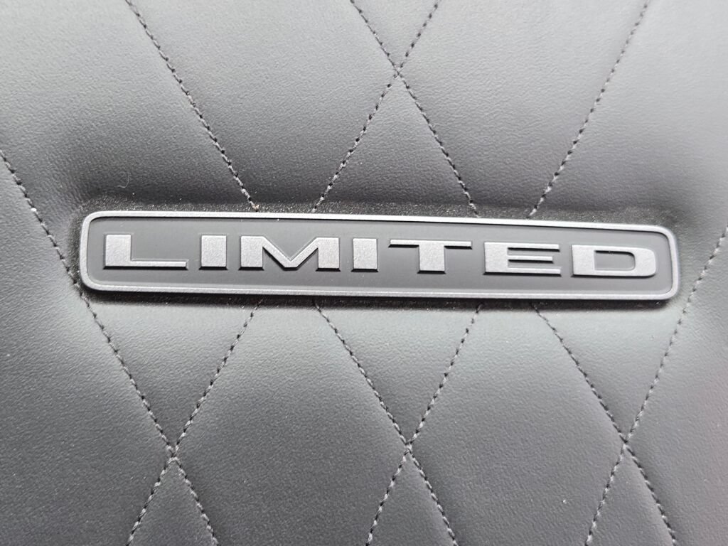 Certified 2026 RAM 3500 Limited AWD/4WD image 37