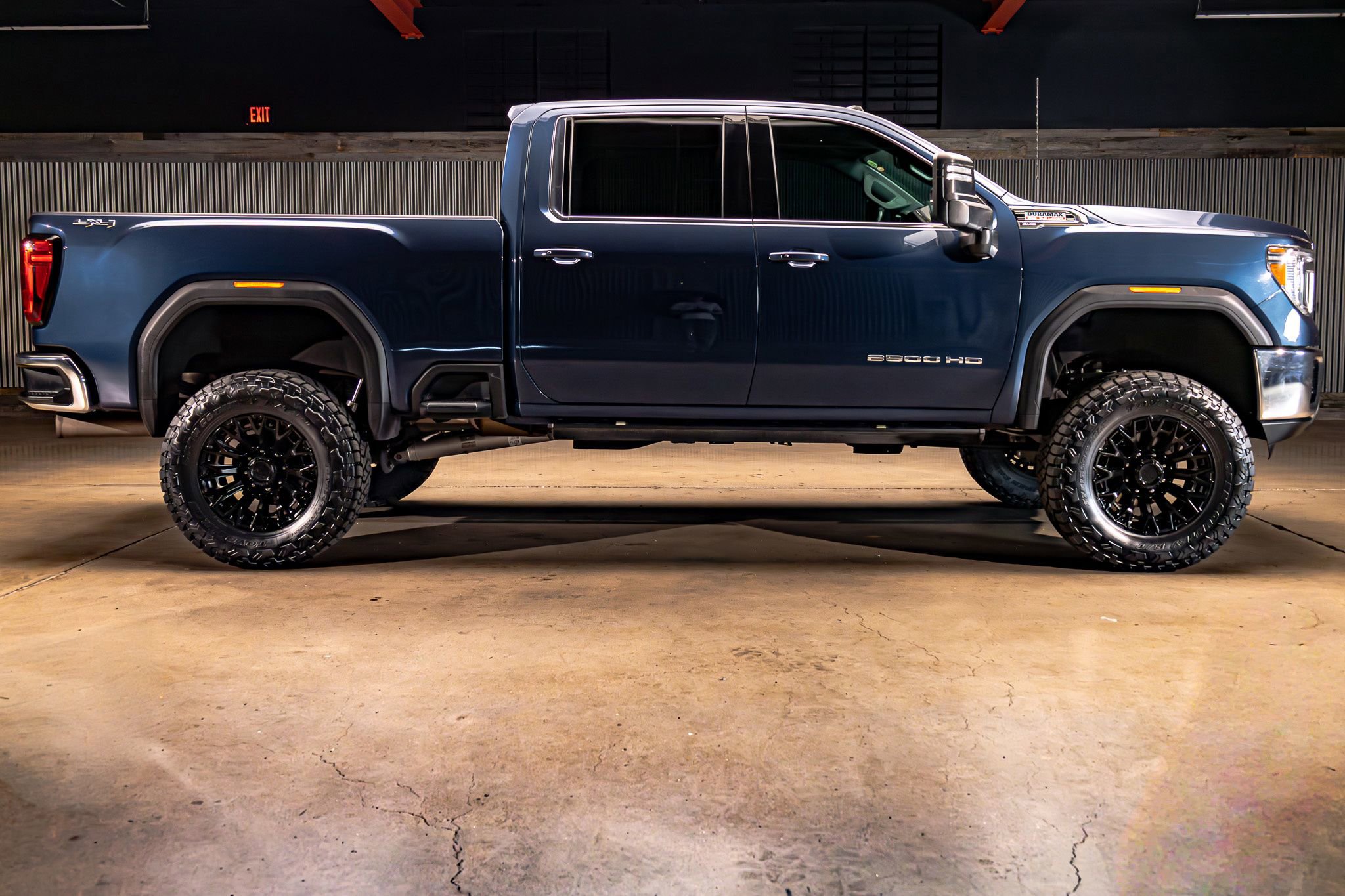 Used 2022 GMC Sierra 2500 SLE w/ SLE Convenience Package image 11