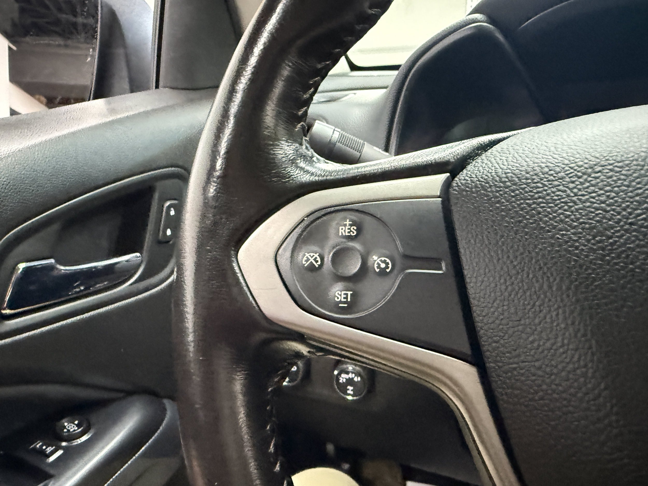 Used 2017 Chevrolet Colorado Z71 AWD/4WD image 23