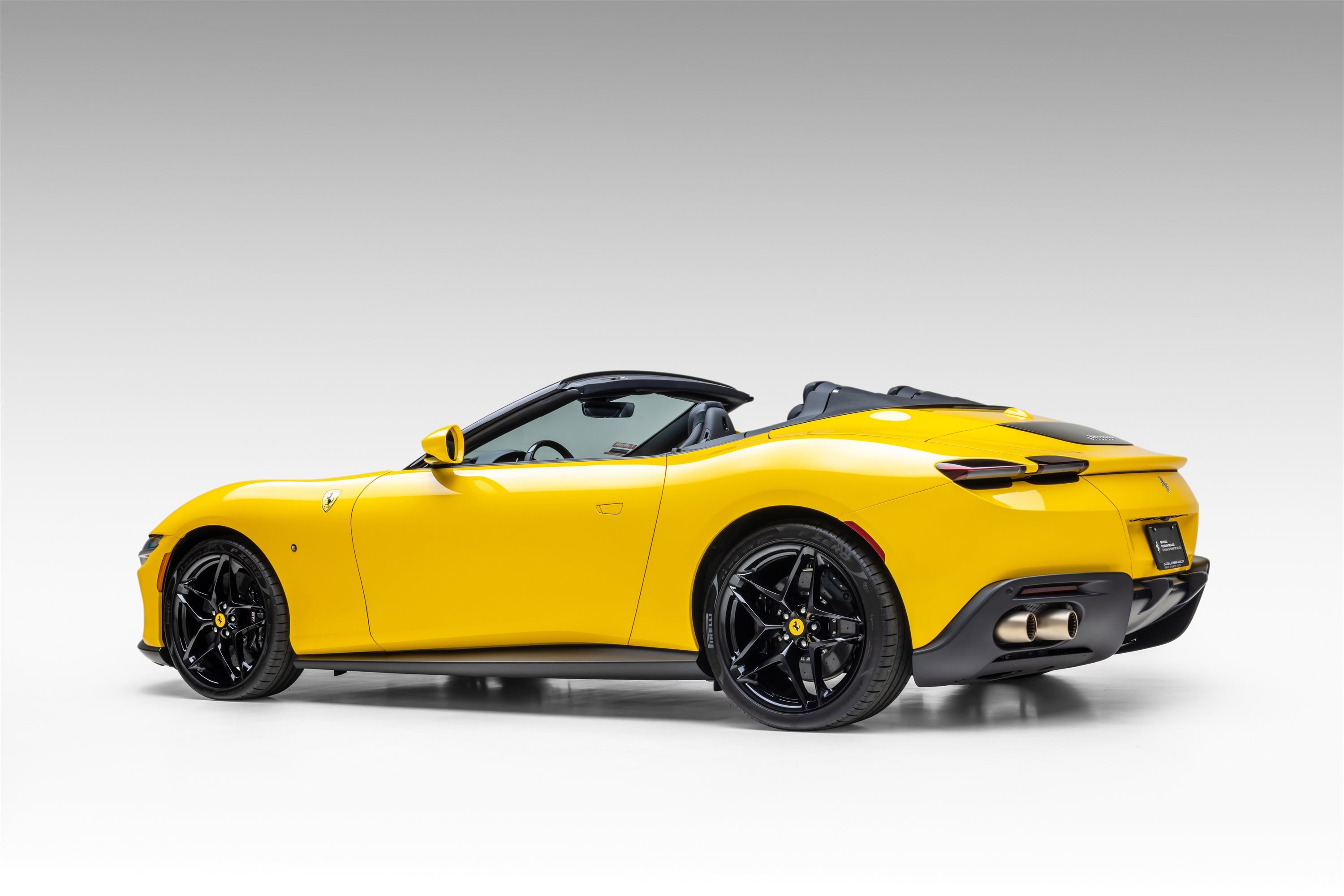 Certified 2025 Ferrari Roma Spider image 10