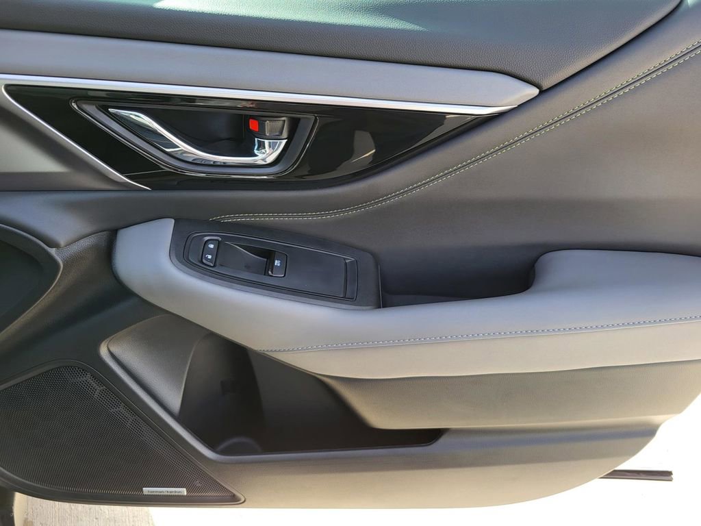 Certified 2025 Subaru Outback Onyx Edition image 7