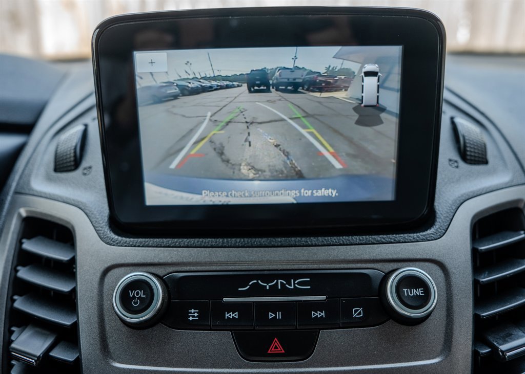 Used 2019 Ford Transit Connect XLT image 21