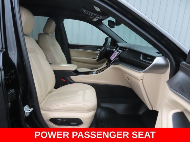 Used 2023 Jeep Grand Cherokee L Limited AWD/4WD image 24