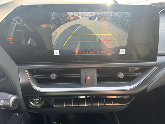 Used 2024 Lexus UX 250h AWD w/ Premium Package image 18