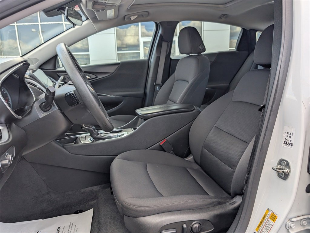 Used 2024 Chevrolet Malibu LT image 11