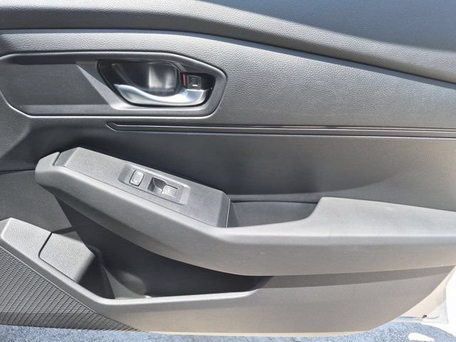 Used 2025 Honda Accord LX image 32