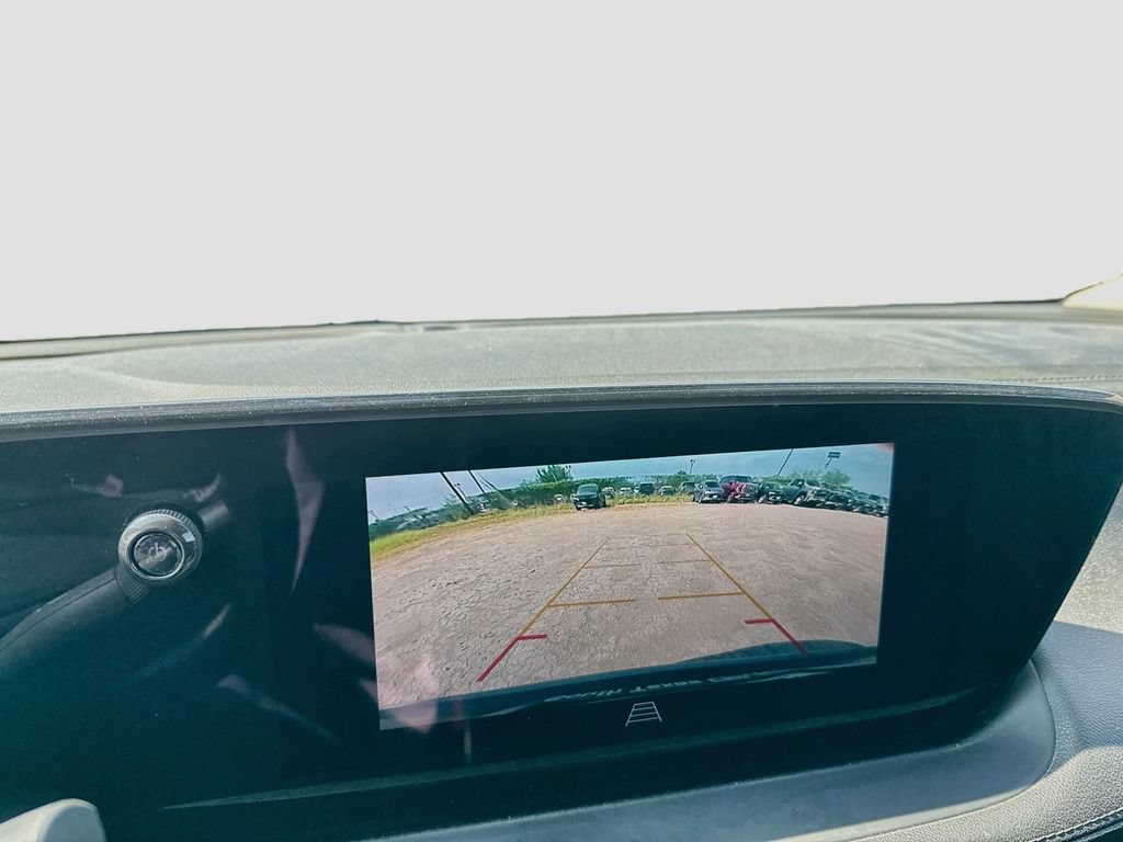 Used 2024 Buick Encore GX Preferred w/ Comfort Package FWD image 16